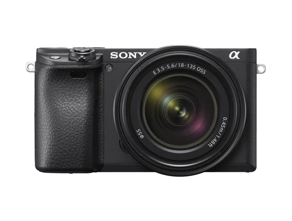 Aparat Sony α6400 + 16-50mm  f/3.5 - 5.6