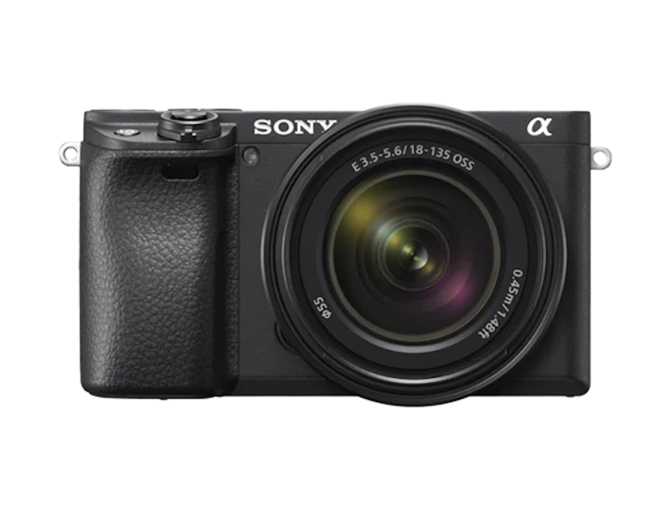 Aparat Sony α6400 + 16-50mm  f/3.5 - 5.6